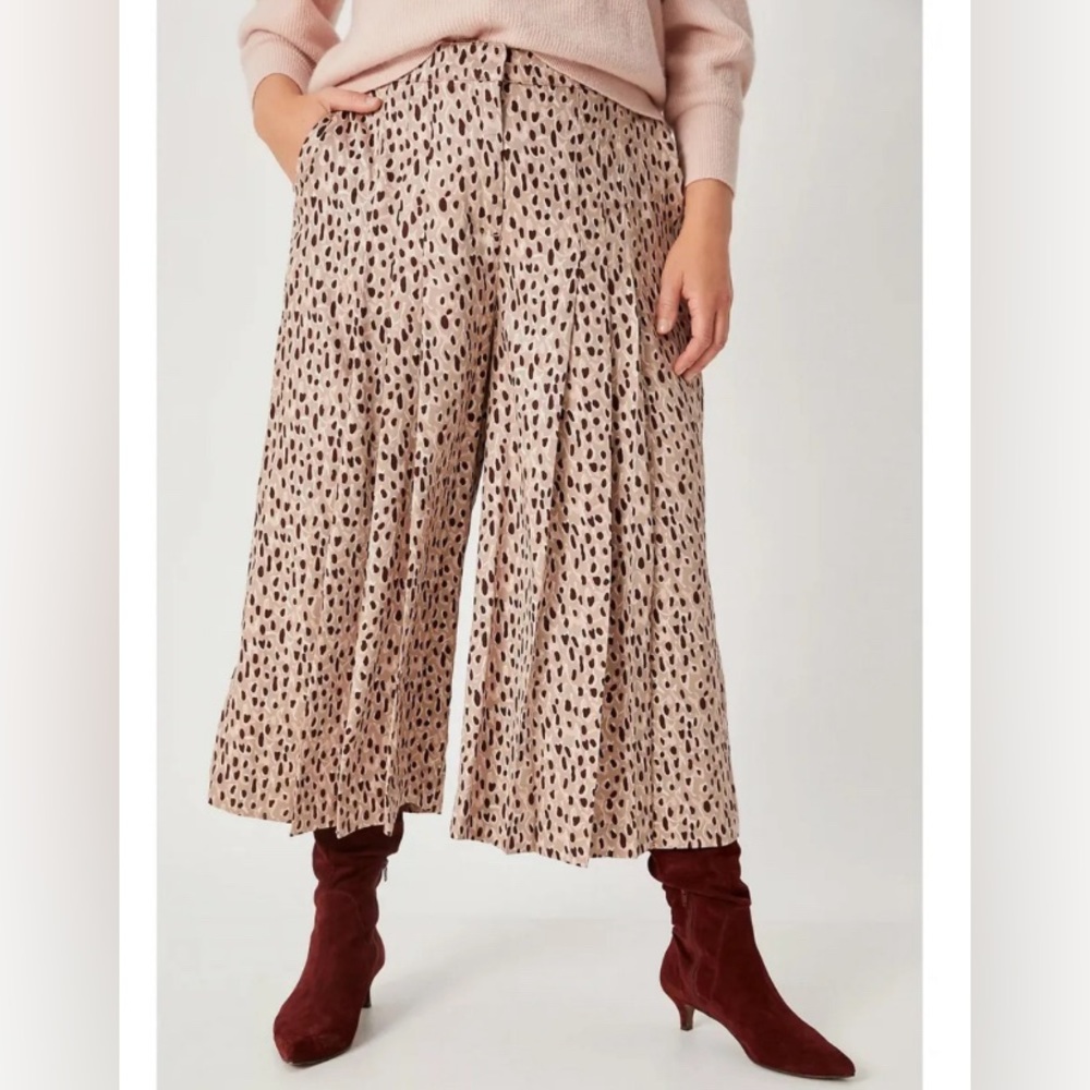 Anthropologie Wide Leg Cheetah Pattern Pants. Pink/brown/beige Size 1X women